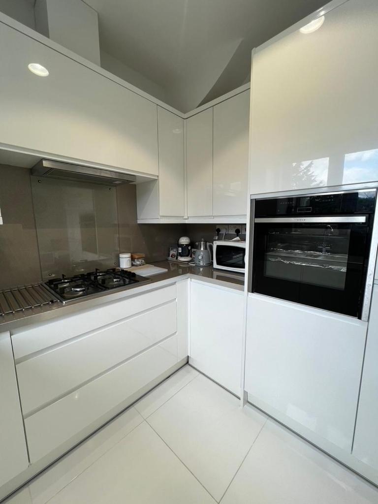 Zenobia London Luxury Apartments Finchley Exterior photo