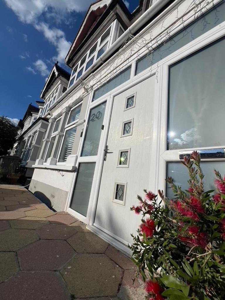 Zenobia London Luxury Apartments Finchley Exterior photo