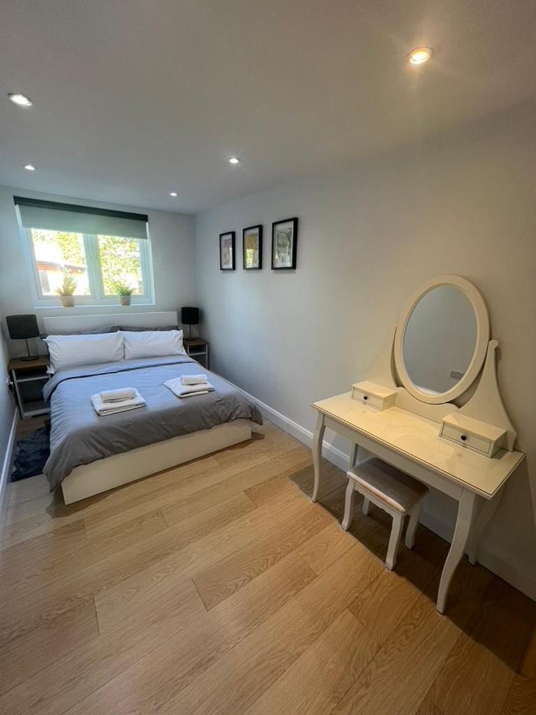 Zenobia London Luxury Apartments Finchley Exterior photo