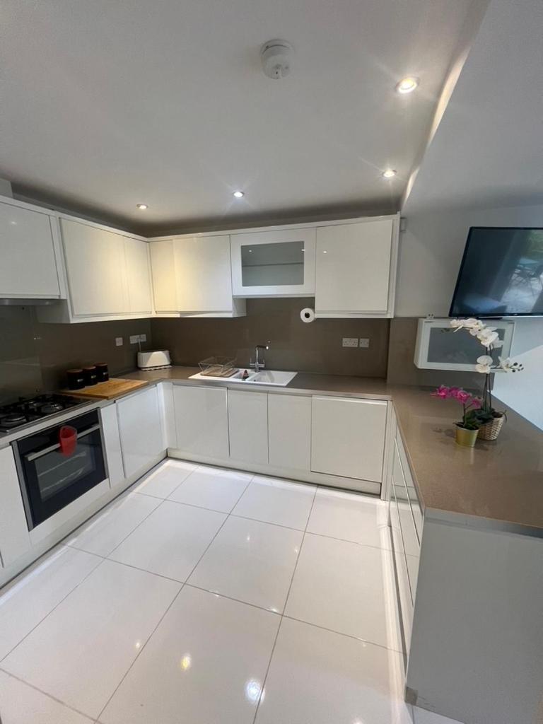 Zenobia London Luxury Apartments Finchley Exterior photo