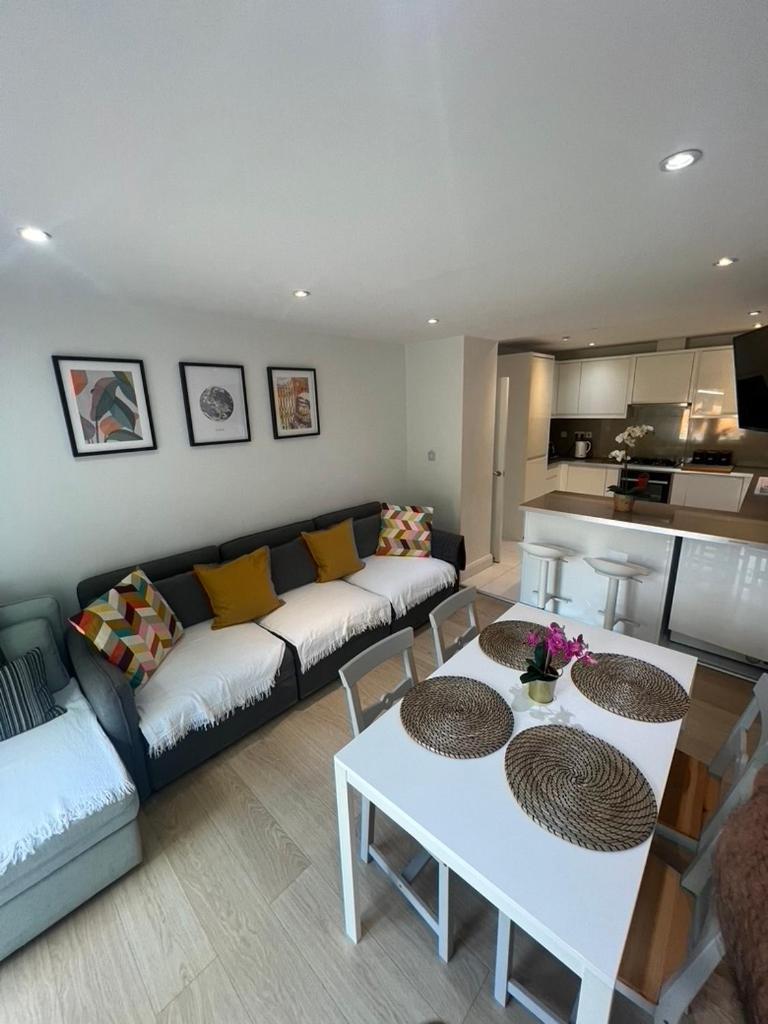 Zenobia London Luxury Apartments Finchley Exterior photo
